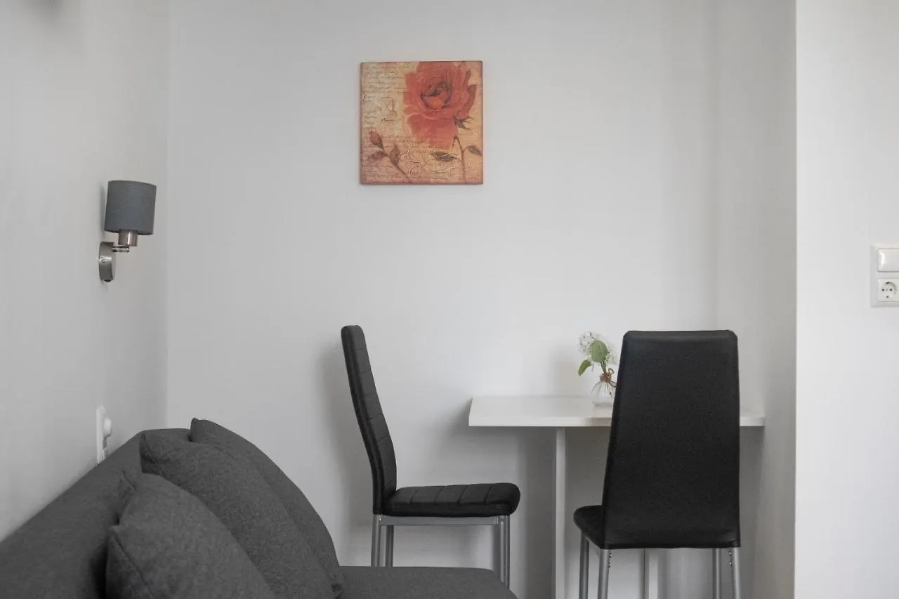 Superb 7Br Shared Apartment- Near Hauptbahnhof Vienna 0*,  Austria