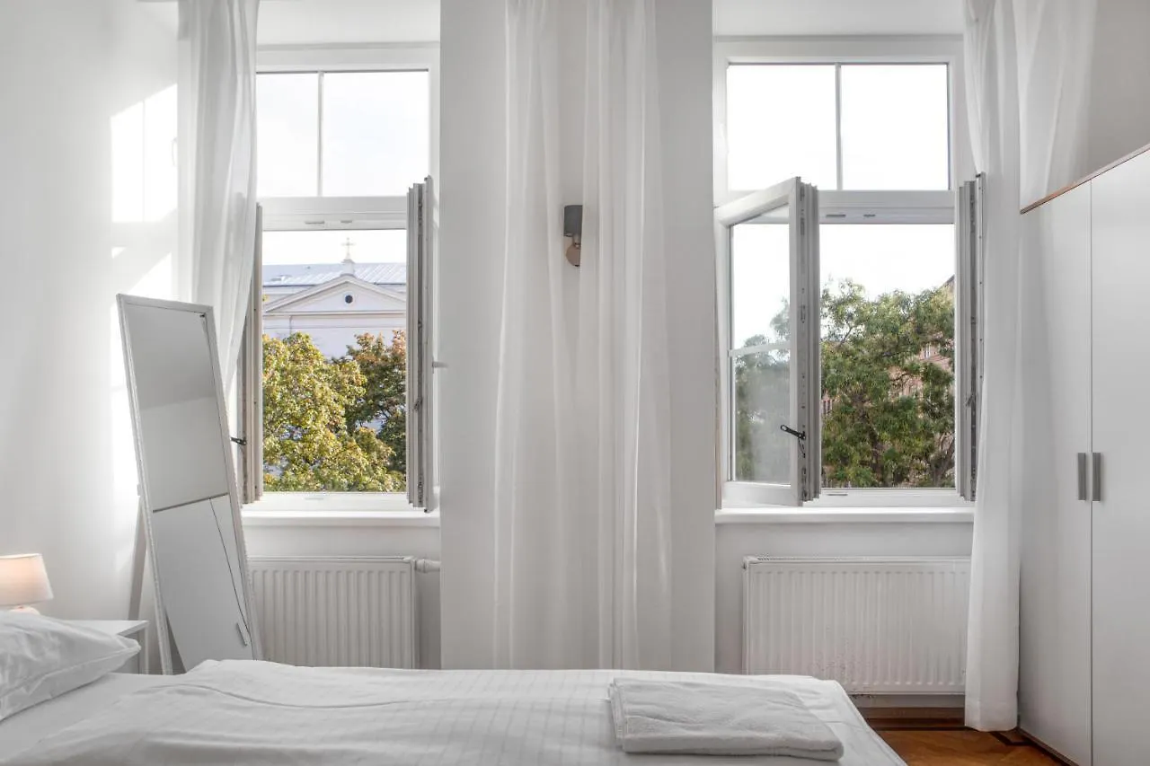 Superb 7Br Shared Apartment- Near Hauptbahnhof Wien 0*,