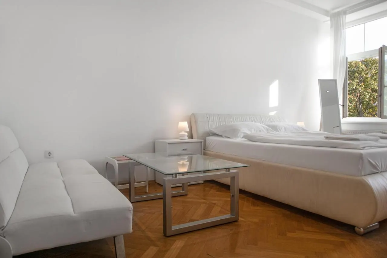 Superb 7Br Shared Apartment- Near Hauptbahnhof Wien