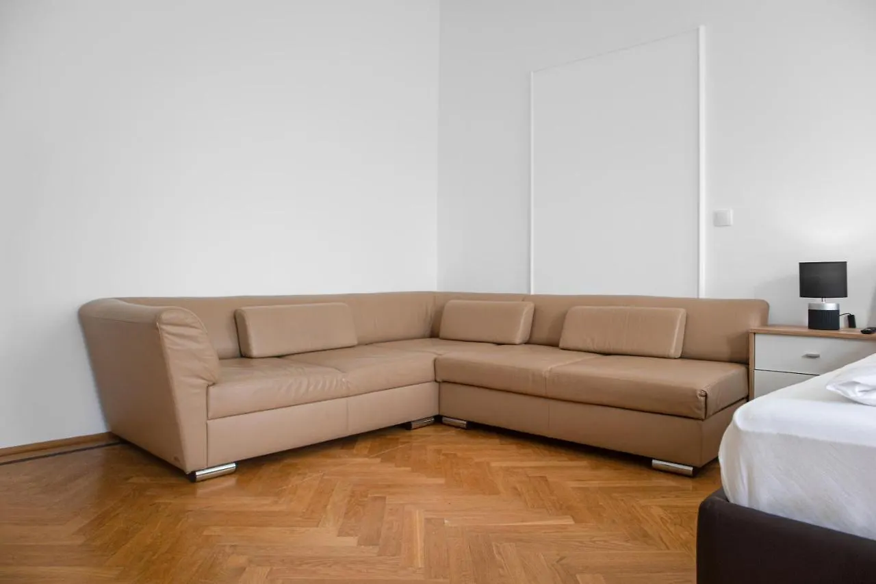 Superb 7Br Shared Apartment- Near Hauptbahnhof Wien