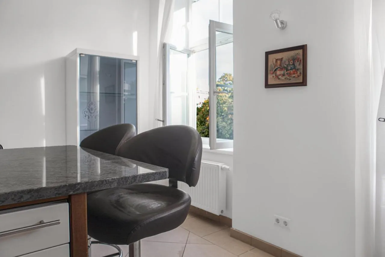 Superb 7Br Shared Apartment- Near Hauptbahnhof Wien Apartment
