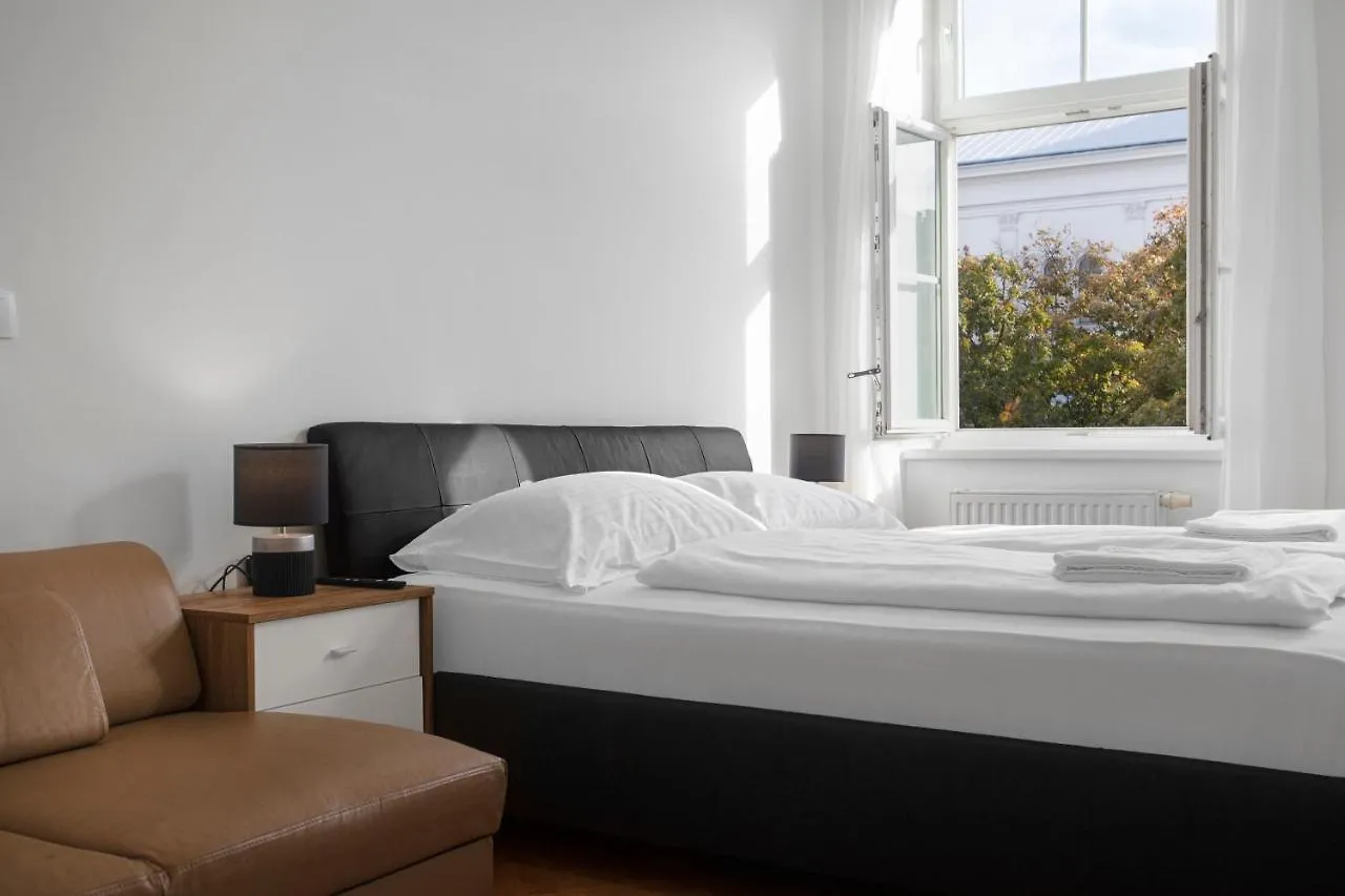 Superb 7Br Shared Apartment- Near Hauptbahnhof Vienna Apartment